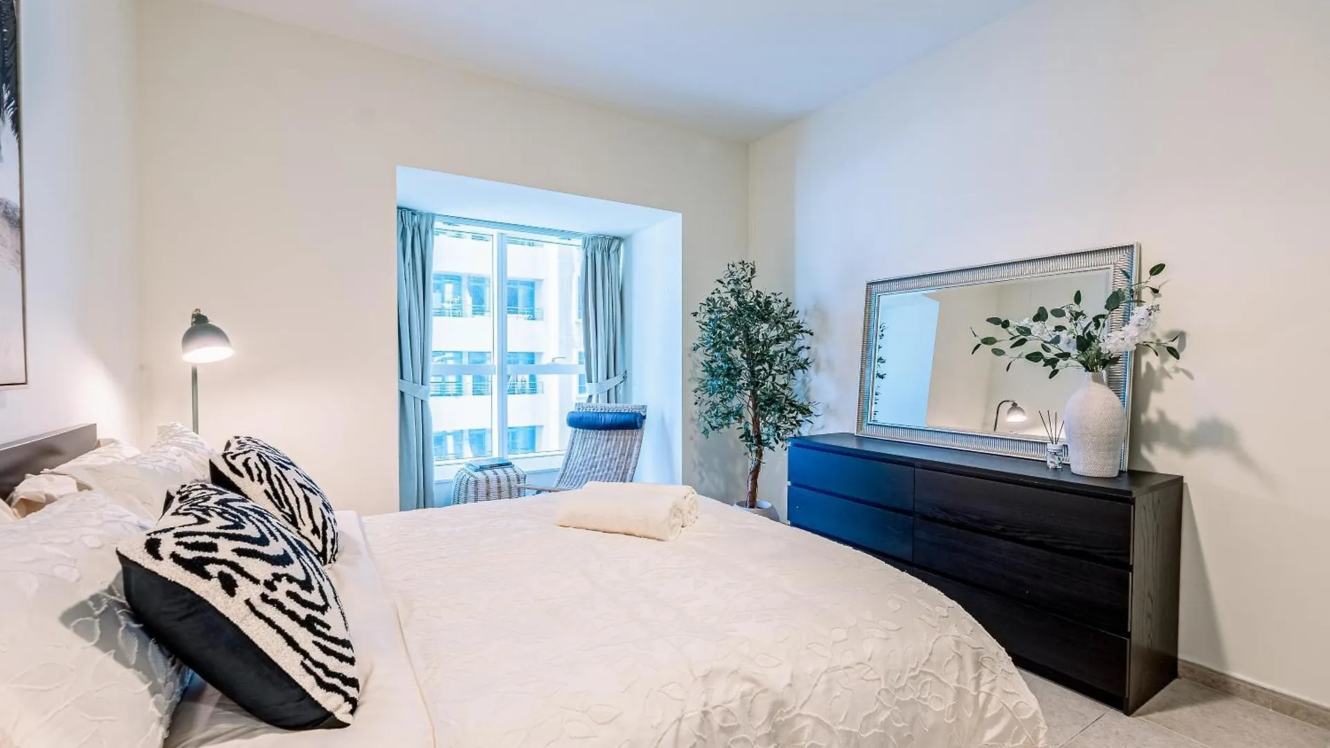 Fabulous 1Br In Dubai Marina Near Beach With Sea Views Apartment